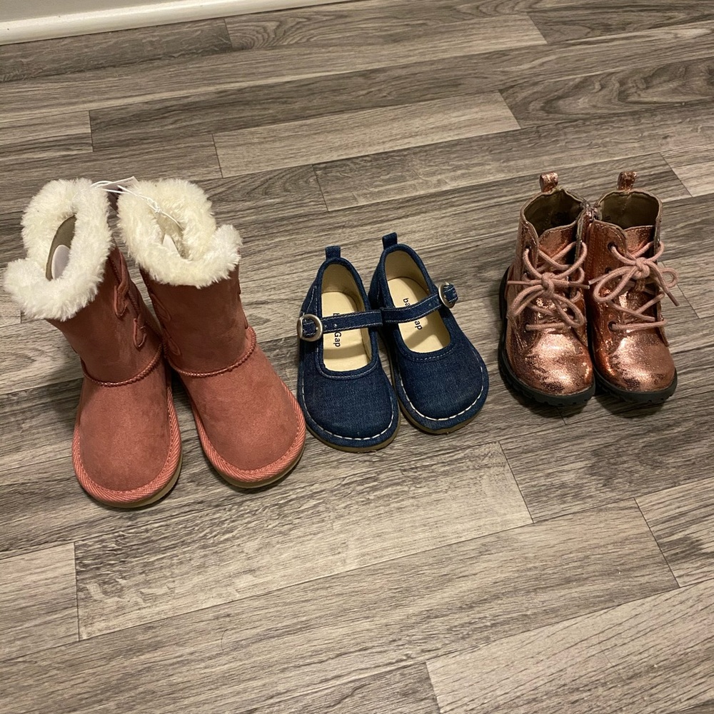 Gap & OldNavy Toddler Size 5 Bundle